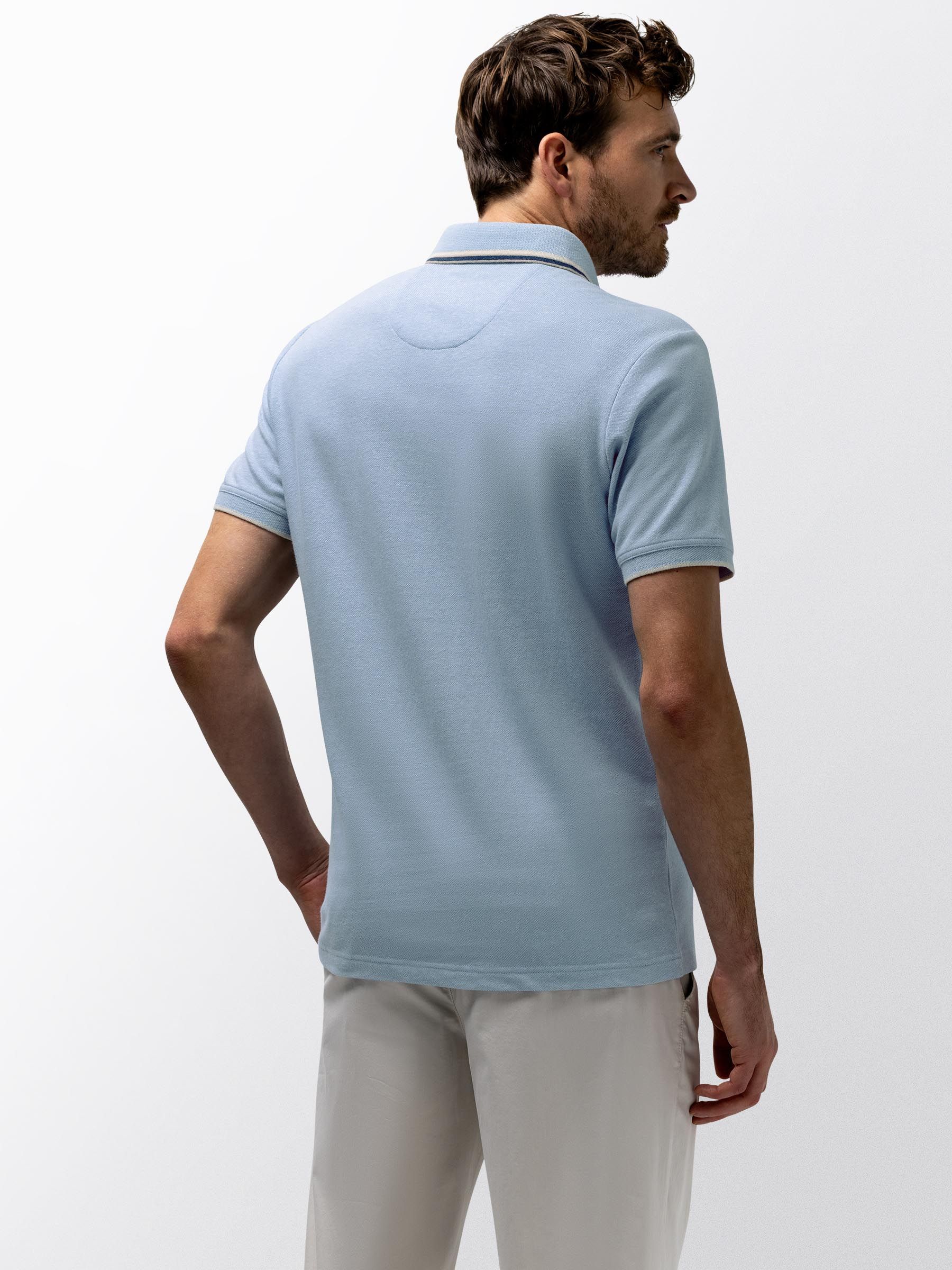 State of Art Polo Shirt Tipping Cotton Linen Light Blue Model / Achterkant
