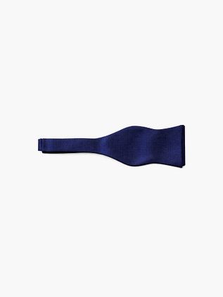 Suitable Bow Tie Silk Navy