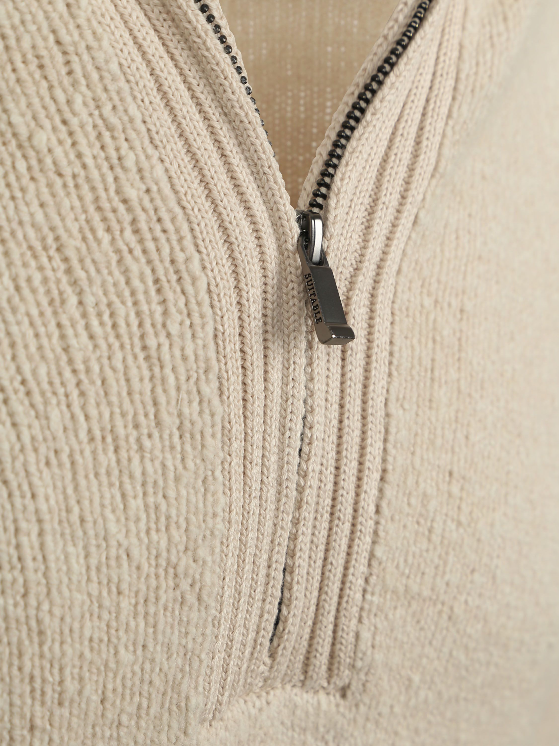 Suitable Deep Zip Pullover Boiled Wool Ecru Product / Detail
