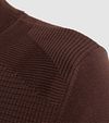Jersey de cuello alto Vanguard con textura marrón Model / Detail
