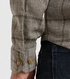Vanguard Overshirt w kratę w kolorze taupe Model / Detail