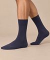 Falke Tiago sokker marineblå Model / Voorkant