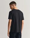 T-Shirt GANT Shield Logo Nero Model / Voorkant