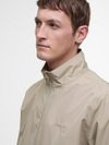 Barbour Korbel Jacka Khaki Model / Voorkant