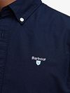 Barbour Oxtown Hemd Navy Model / Detail
