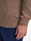 Barbour Trui Raisthorpe Lamswol Beige Model / Detail