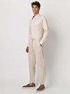 Camisa Desoto Monochrome a rayas beige Model / Voorkant