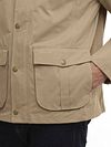 Barbour Jacke Sander Beige Model / Detail