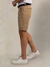 NZA Dune Bermuda Twill Beige Model / Zijkant