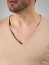 Suitable Vitaru Unsichtbares Unterhemd Tiefer V-Ausschnitt 2-Pack Model / Detail