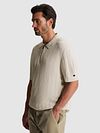 Koszulka polo Cast Iron z zamkiem, o fakturowanym splocie, w kolorze ecru Model / Zijkant