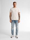 T-Shirt Petrol Sandstone Melange Ecru Model / Voorkant