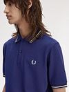 Fred Perry Polo Twin Tipped M3600 Mörkblå 48A Model / Voorkant