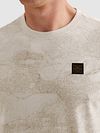 Camiseta PME Legend con estampado all over en color Egret Model / Detail