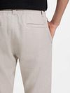 BOSS Chino Sanderson Linen Blend Ecru Model / Detail