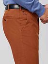 Meyer Hose Roma Jeans Cognac Model / Zijkant