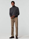 Meyer Broek Roma Chino Lichtbruin Model / Voorkant