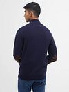 Cárdigan Barbour Patch en azul marino Model / Achterkant