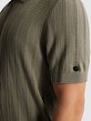 Cast Iron Polo Half-Zip Verde Model / Detail
