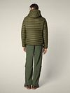 Chaqueta Giga Donald de Save The Duck en verde oliva Model / Achterkant