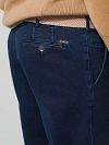 Chino Bonn de Meyer en denim azul marino Model / Detail