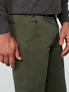 Chino Meyer Bonn verde scuro Model / Zijkant