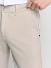 Chinosy No Excess 4-Way Stretch Sedoc Stone Model / Detail