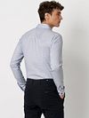 Camisa Desoto estampada en azul claro Model / Achterkant