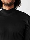 Desoto Turtleneck Pullover Schwarz Model / Detail