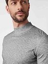 Desoto Turtleneck Pullover Grau Model / Detail
