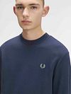 Fred Perry Sweater Logo Navy Model / Detail