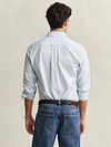 GANT camicia a righe in popeline Classic regular fit azzurra Model / Achterkant