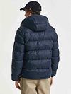 GANT Jacka Active Cloud Navy Model / Achterkant