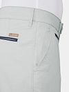Gardeur Chino Hellgrau Benny 3 Model / Detail