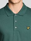 Lyle and Scott Polo Shirt Everglade Green Model / Detail