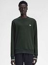 Fred Perry Sweater Logo Dark Green Model / Voorkant