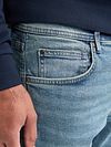 Jeans Petrol Straling in blu indaco Model / Detail