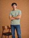King Essentials The Steve T-Shirt Light Green Model / Voorkant