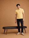 King Essentials The Rene Polo Shirt Yellow Model / Voorkant