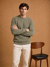 King Essentials The George Sweater Olivgrön Model / Voorkant