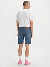 Levi’s 501 Denim Short Mid Blau Model / Achterkant