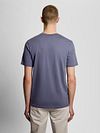 Lyle and Scott T Shirt Graystone Model / Achterkant