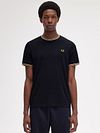 Fred Perry M1588 Twin Tipped T-shirt Navy Model / Voorkant