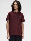 Fred Perry M1588 Twin Tipped T-shirt Bordeaux Model / Voorkant