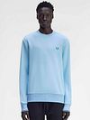 Fred Perry Sweater Logo Light Blue Model / Voorkant