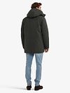 McGregor Parka Oliv Model / Achterkant