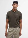 Barbour Basic Polo Militærgrønn Model / Voorkant