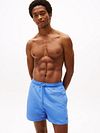 Kąpielówki Tommy Hilfiger z troczkiem w kolorze niebieskim Model / Voorkant
