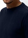 T-shirt State of Art Herringbone w kolorze granatowym Model / Detail
