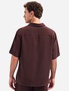 No Excess camicia a maniche corte in misto lino marrone Model / Achterkant